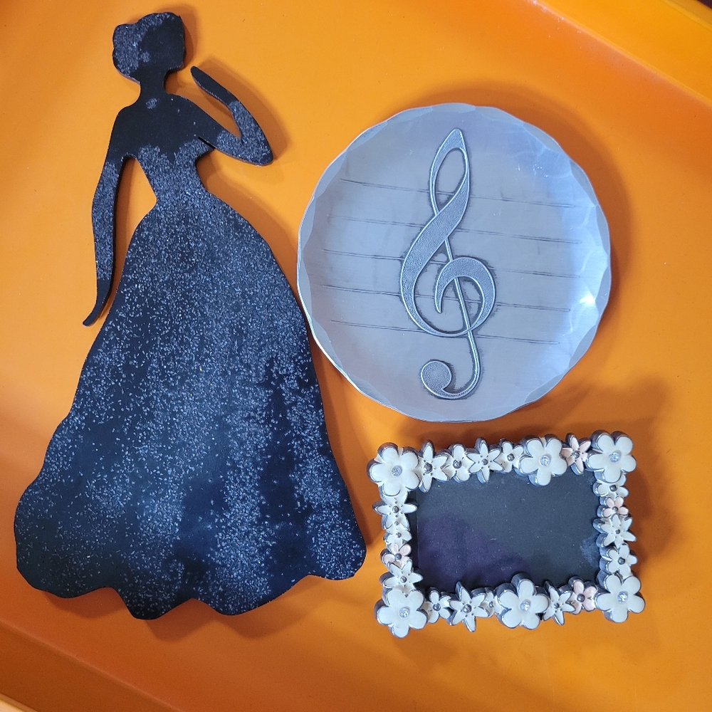 Wendell August Forged Aluminum Treble Clef ~ Trinket Dish Coaster ~ Music ~